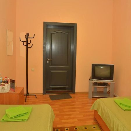 Отель "Экспресс" Jytomyr Extérieur photo