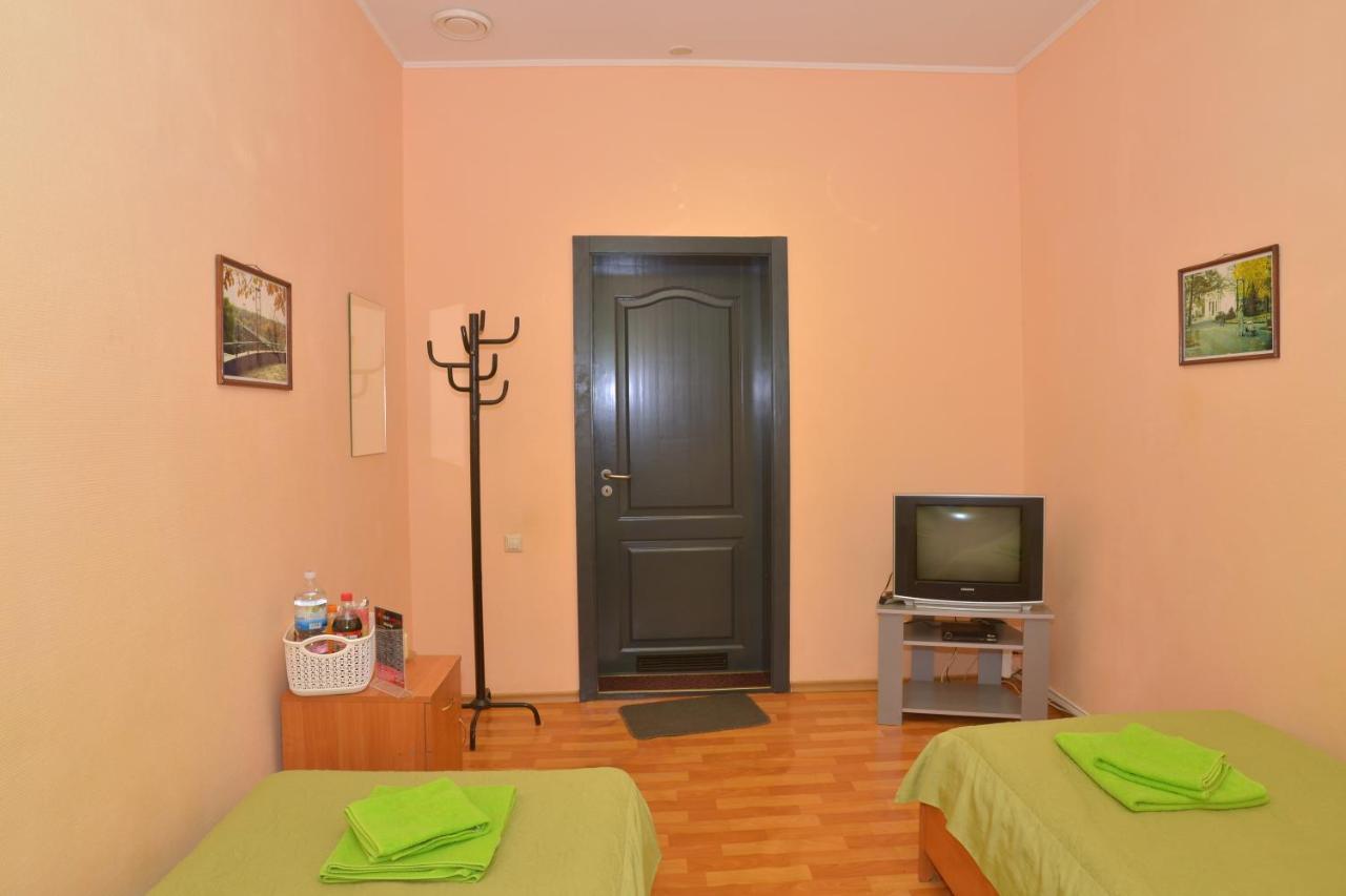 Отель "Экспресс" Jytomyr Extérieur photo